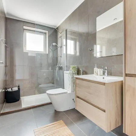 Sanders Evolution Apartment Limassol
